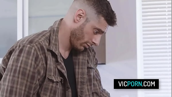 Curvy housewife Mona Azar fucks with the plumber